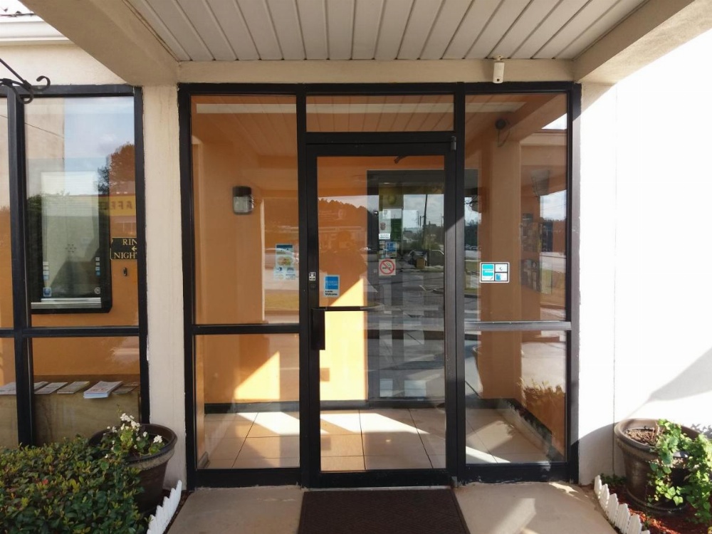 Zainee Inc Budgetel Inn y Suites Imagen 10
