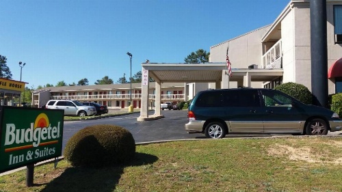 Zainee Inc Budgetel Inn and Suites image 15