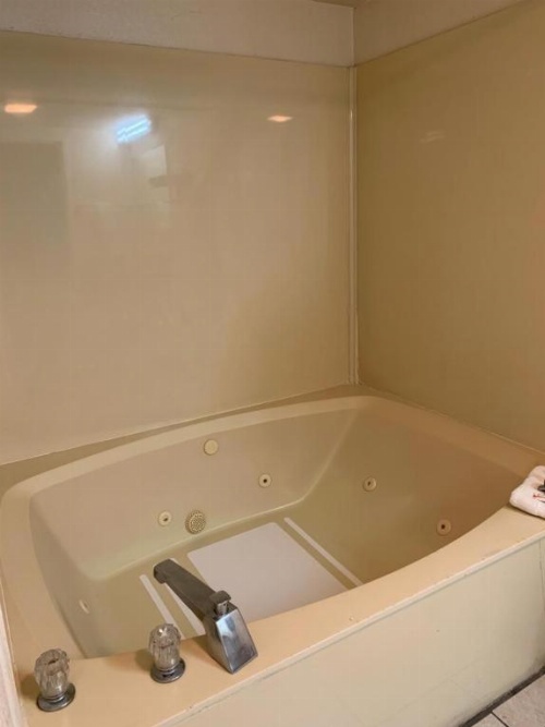 Zainee Inc Budgetel Inn and Suites image 17
