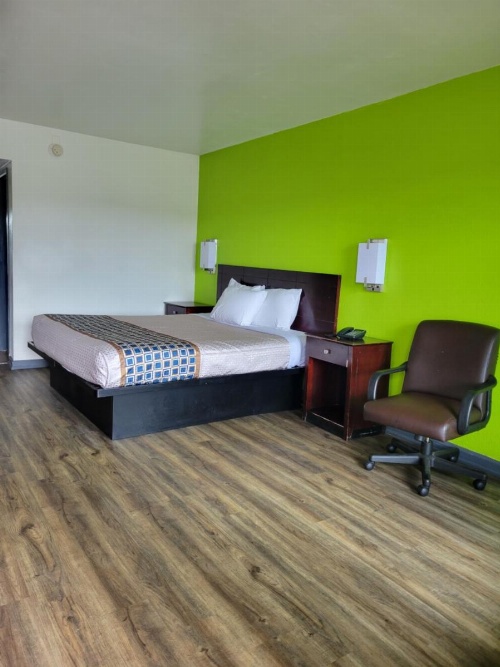 Zainee Inc Budgetel Inn and Suites image 18