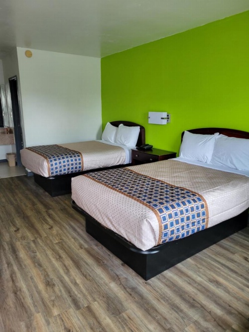 Zainee Inc Budgetel Inn and Suites image 19