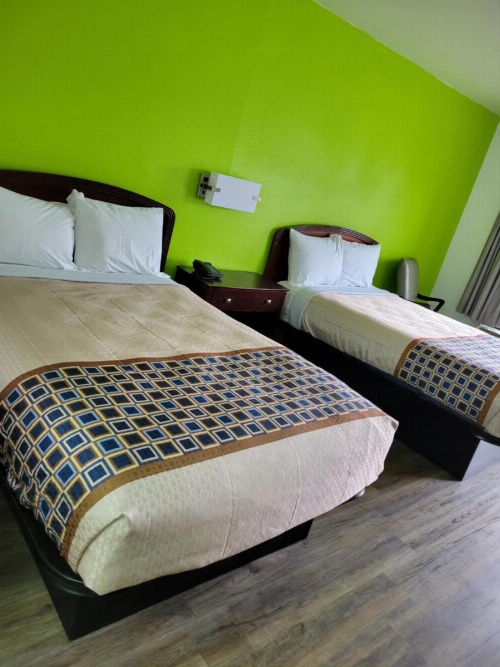 Zainee Inc Budgetel Inn and Suites image 20